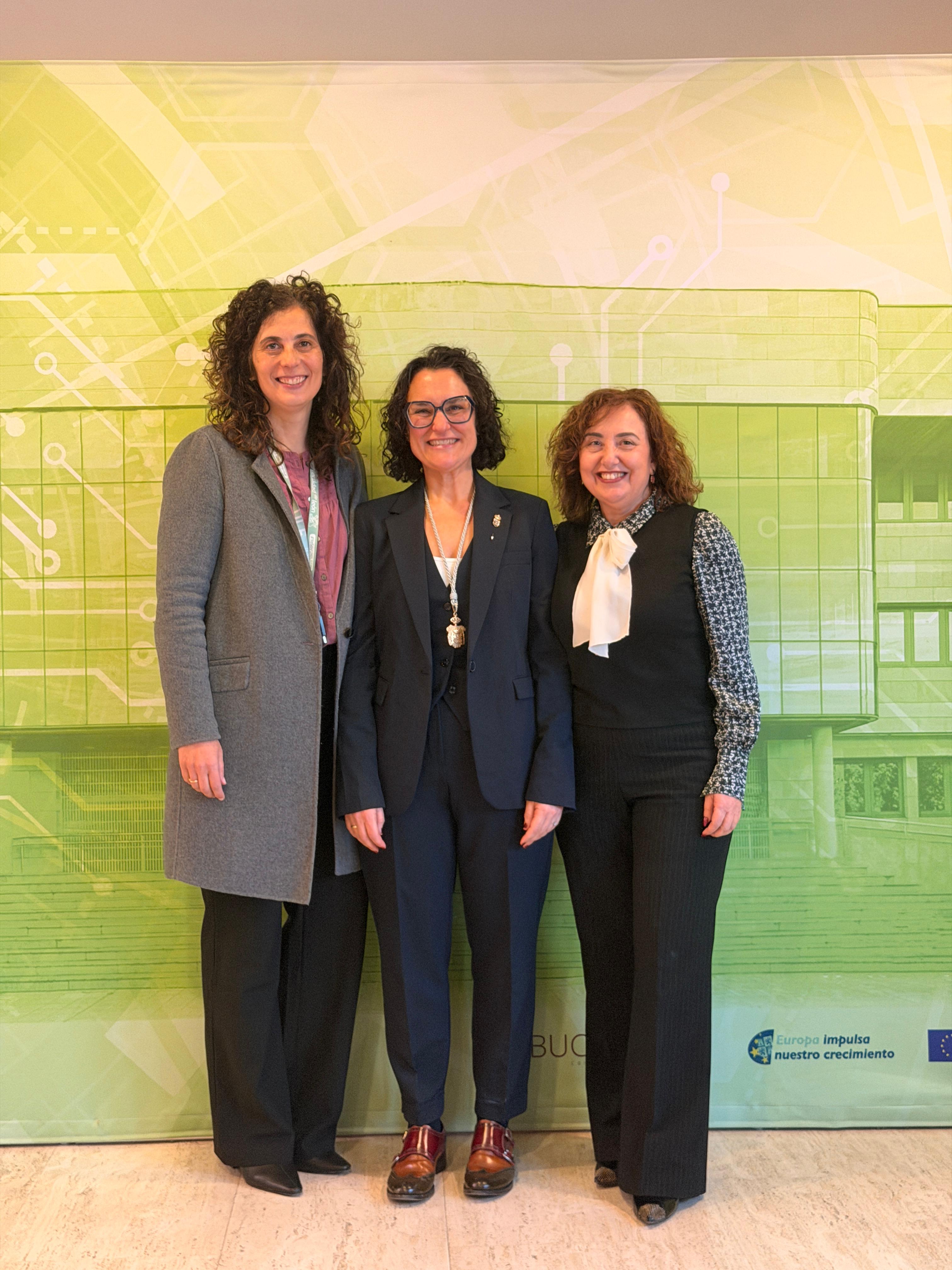 Elena Fernández Martínez alcanza una plaza de catedrática en la Universidad de León
